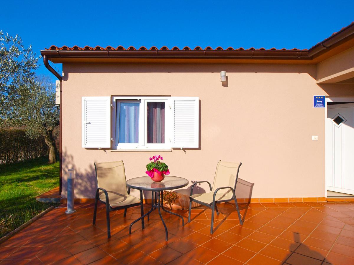 Apartments Iva 1534 Pula Exterior foto