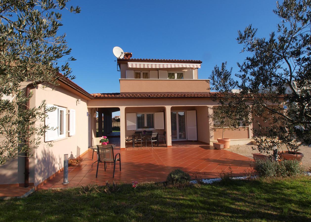 Apartments Iva 1534 Pula Exterior foto