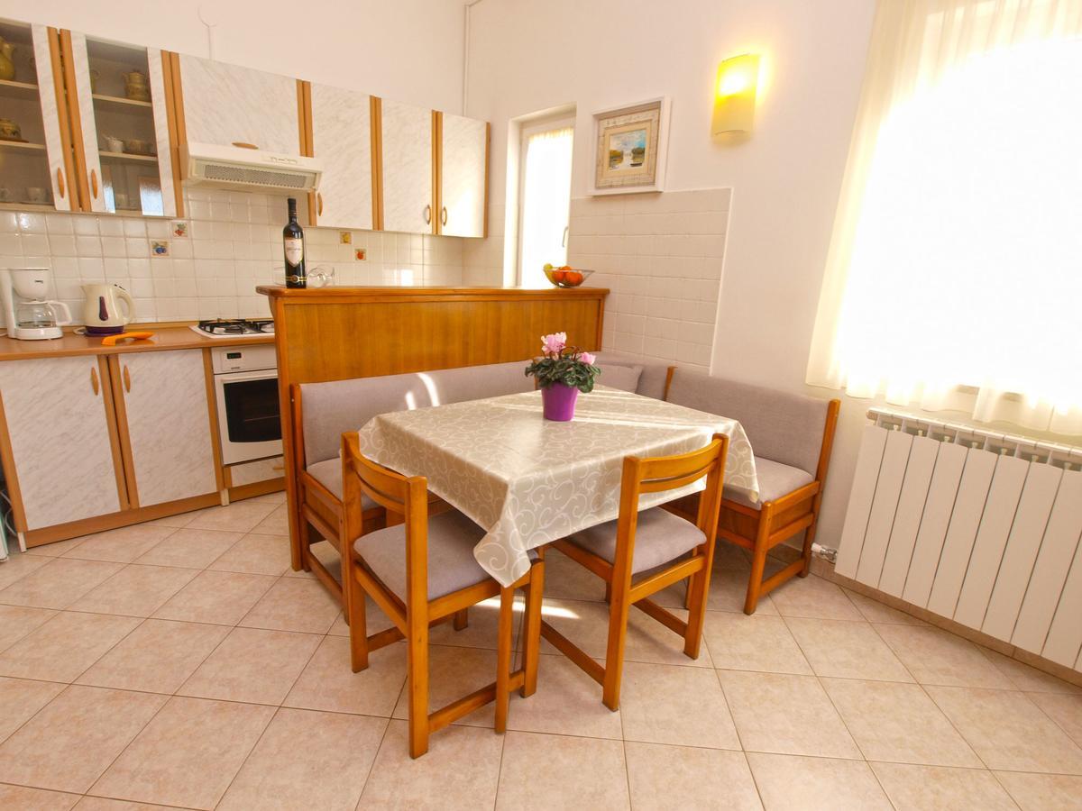 Apartments Iva 1534 Pula Exterior foto